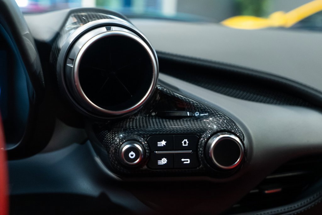 Certified 2022 Ferrari F8 Tributo image 32