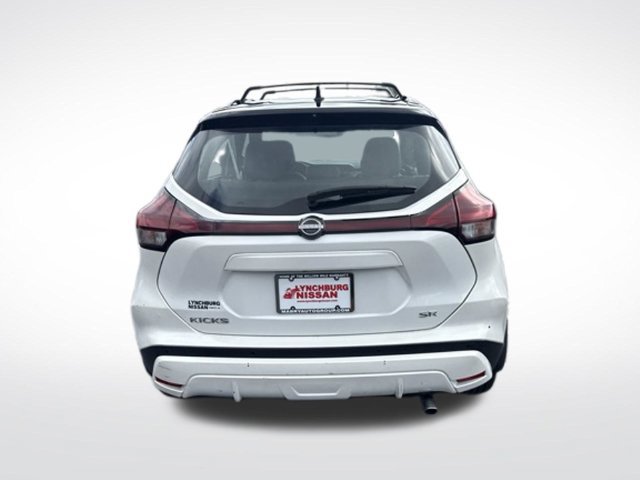 Used 2023 Nissan Kicks SR w/ SR Premium Package FWD image 7