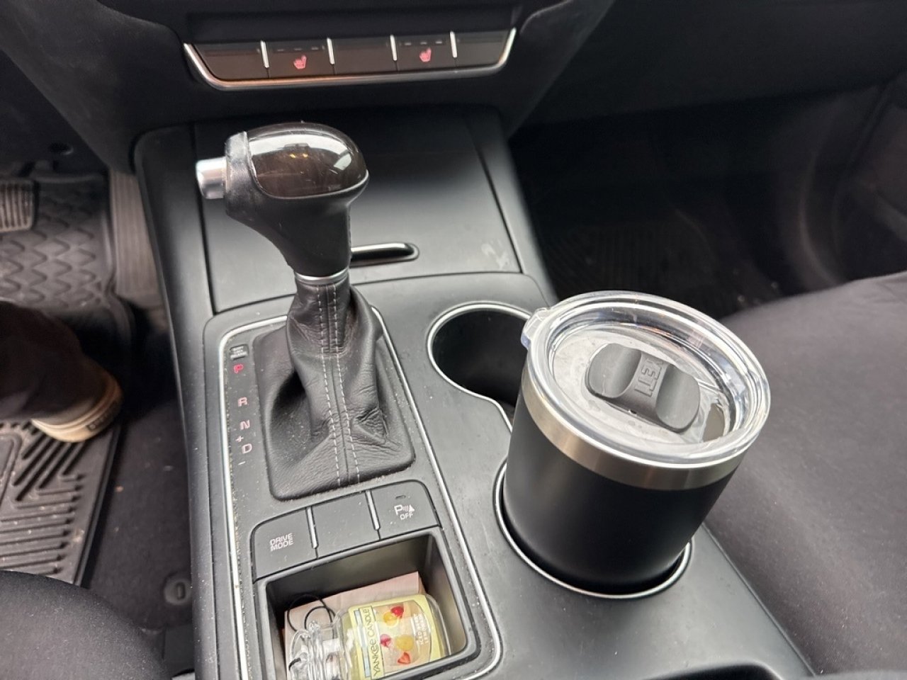 Used 2017 Kia Sorento LX w/ LX Convenience Package image 23