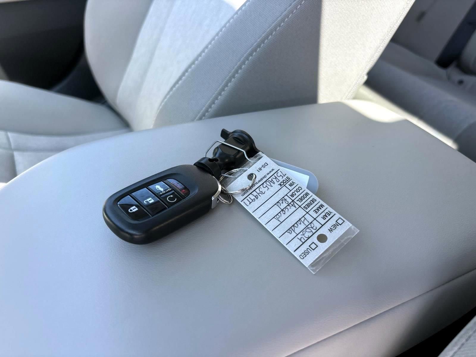 Used 2024 Honda Accord EX image 31