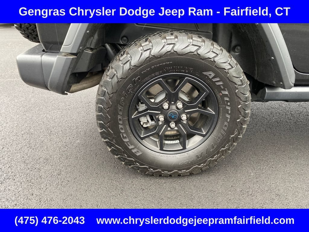 Used 2024 Jeep Wrangler Unlimited AWD/4WD image 33