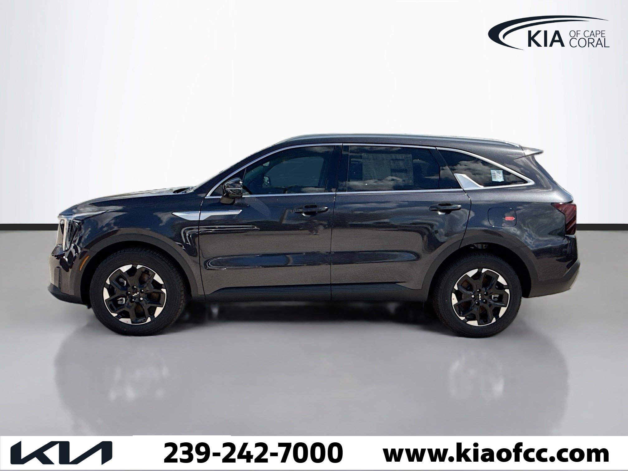 New 2026 Kia Sorento S w/ S Panoramic Sunroof Package image 2