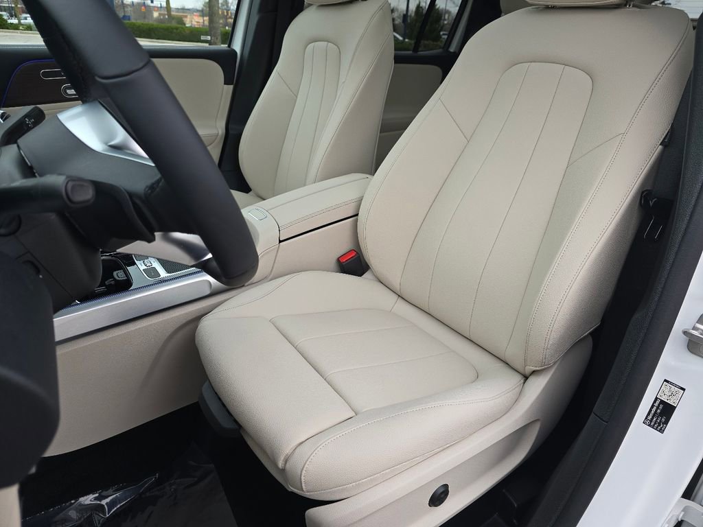 New 2026 Mercedes-Benz GLB 250 4MATIC image 23