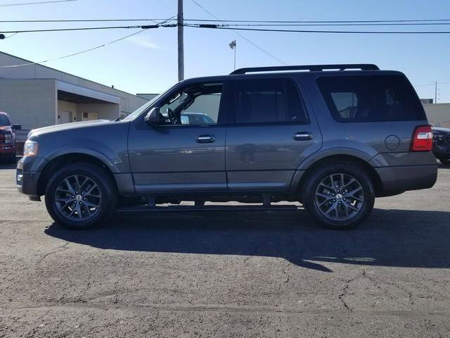 Used 2017 Ford Expedition Limited w/ Equipment Group 301A AWD/4WD image 8