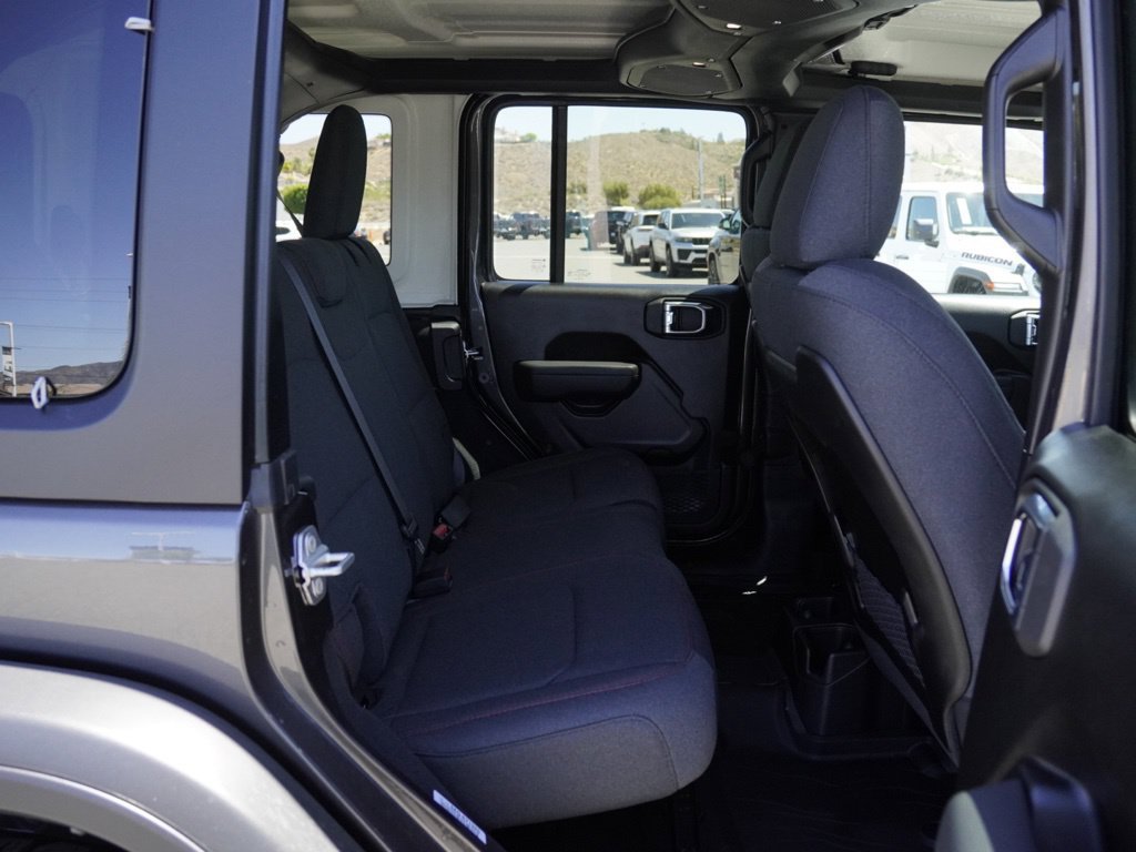 New 2026 Jeep Wrangler Unlimited Rubicon w/ Safety Group AWD/4WD image 24