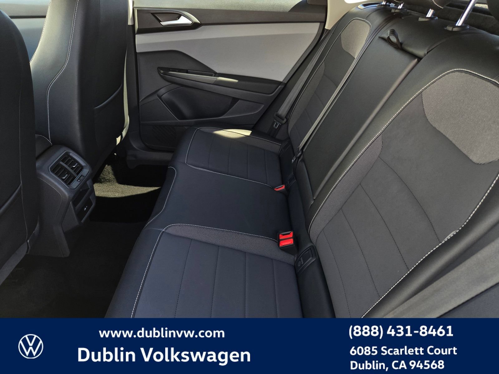 Certified 2023 Volkswagen Taos SE FWD image 12