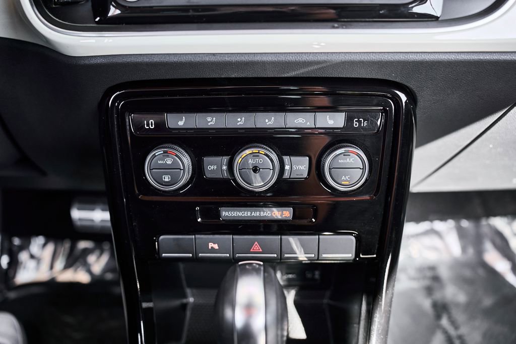 Used 2019 Volkswagen Beetle 2.0T Final Edition SEL FWD image 23