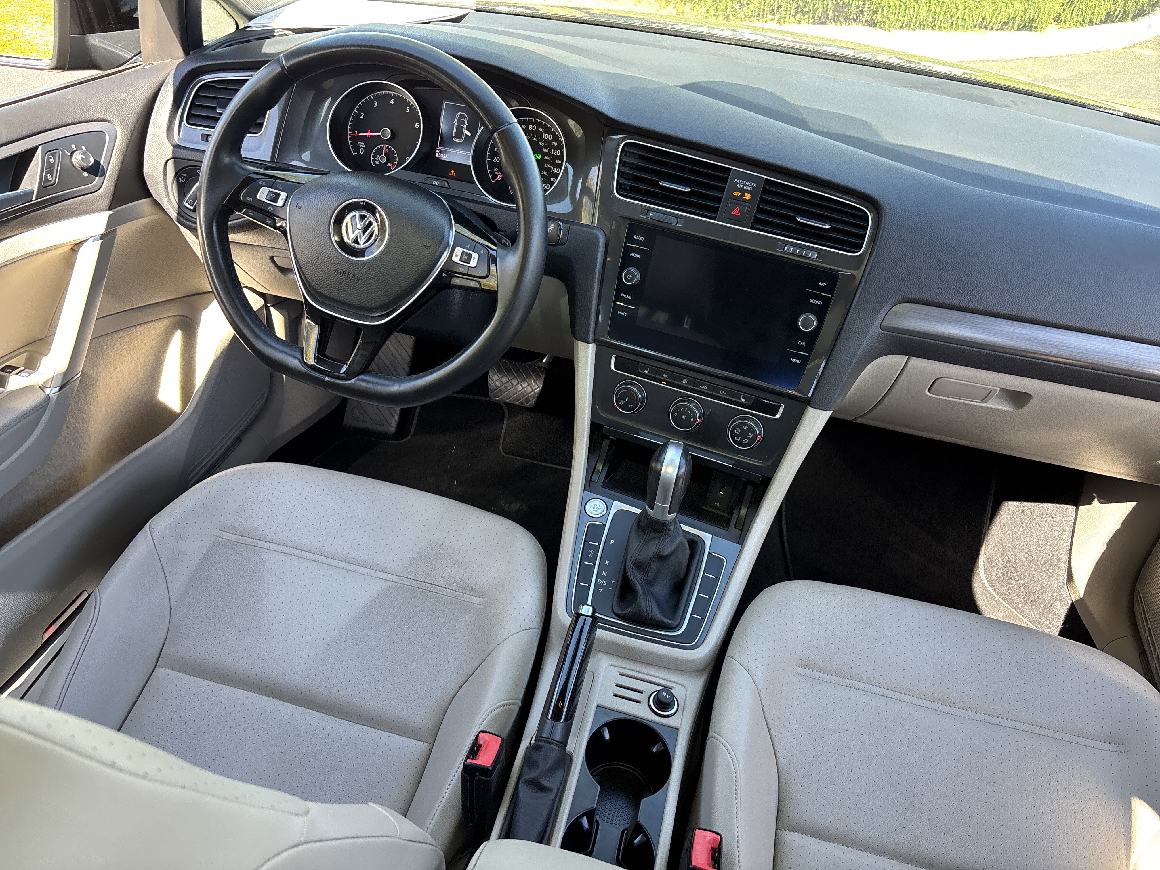 Used 2019 Volkswagen Golf SE w/ Driver Assistance Package image 12