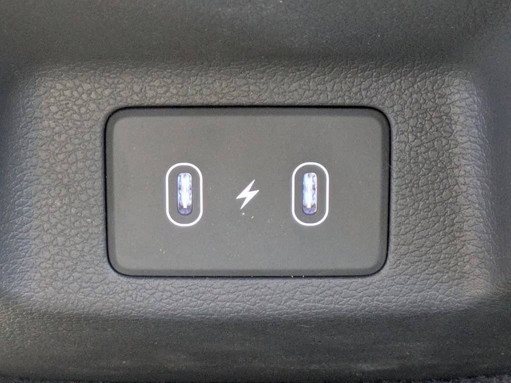 Used 2025 Hyundai Elantra Sport image 14