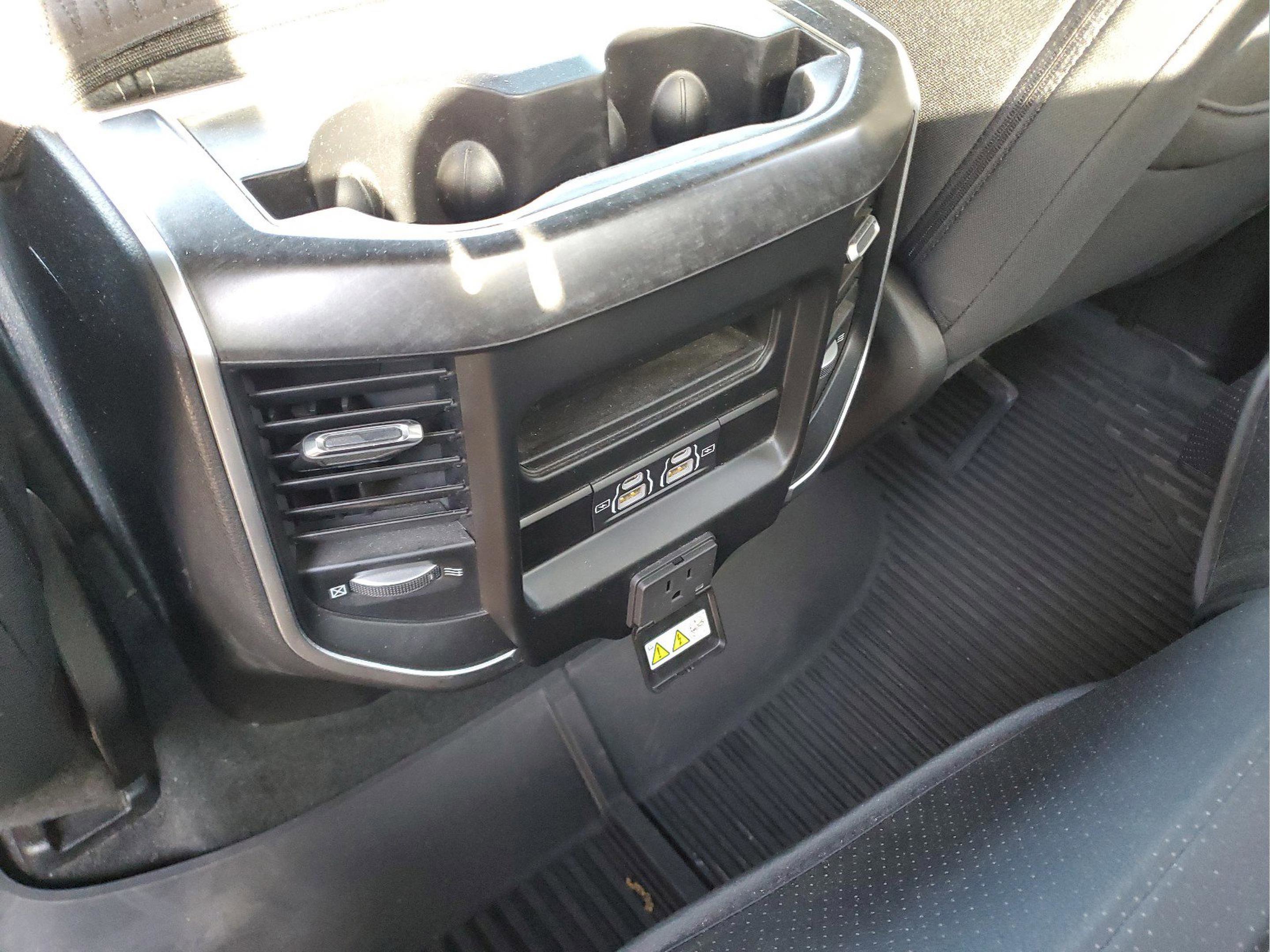 Used 2021 RAM 1500 Big Horn image 11