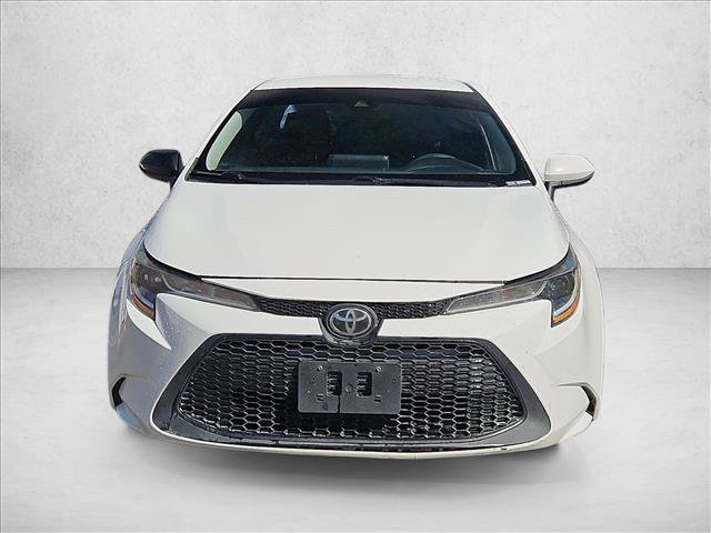Used 2021 Toyota Corolla LE FWD image 2