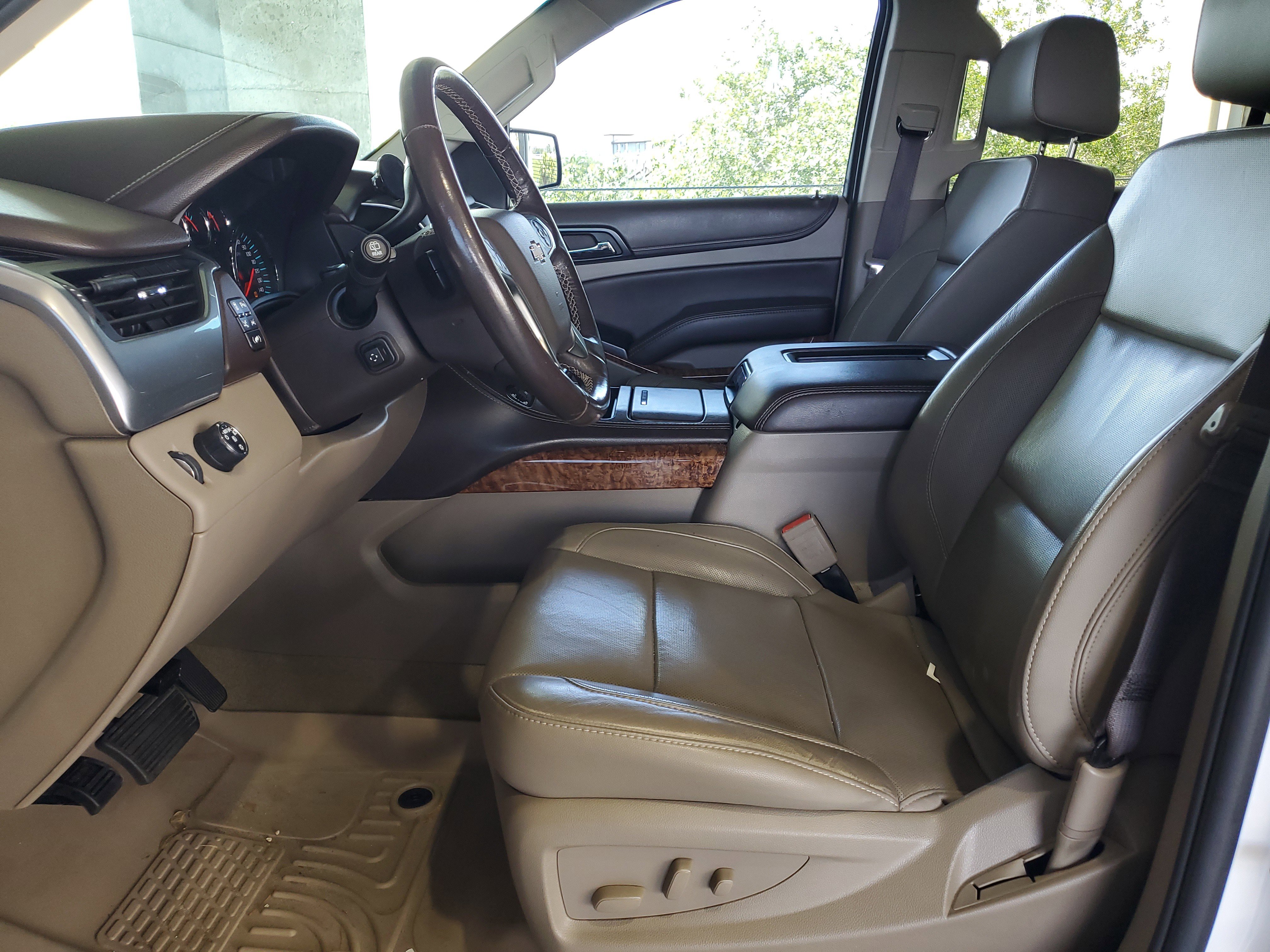 Used 2018 Chevrolet Suburban Premier RWD image 20