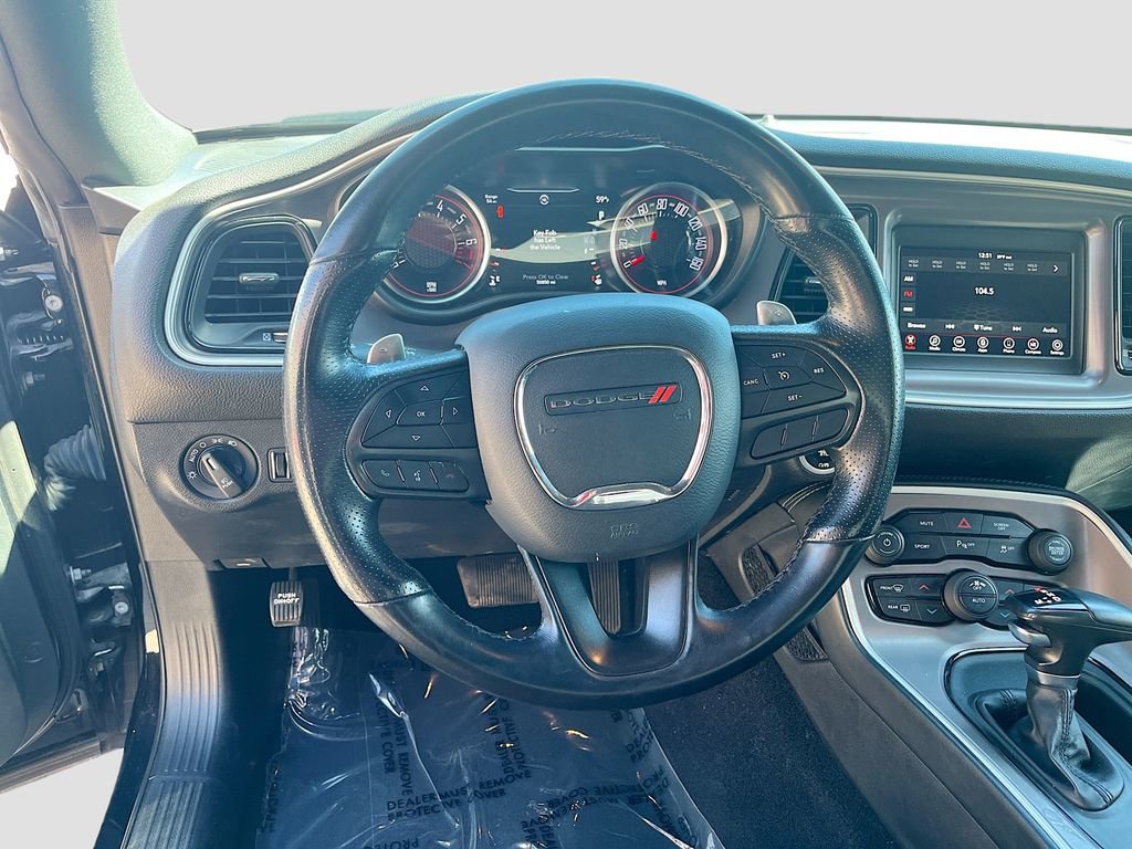 Used 2022 Dodge Challenger GT RWD image 11