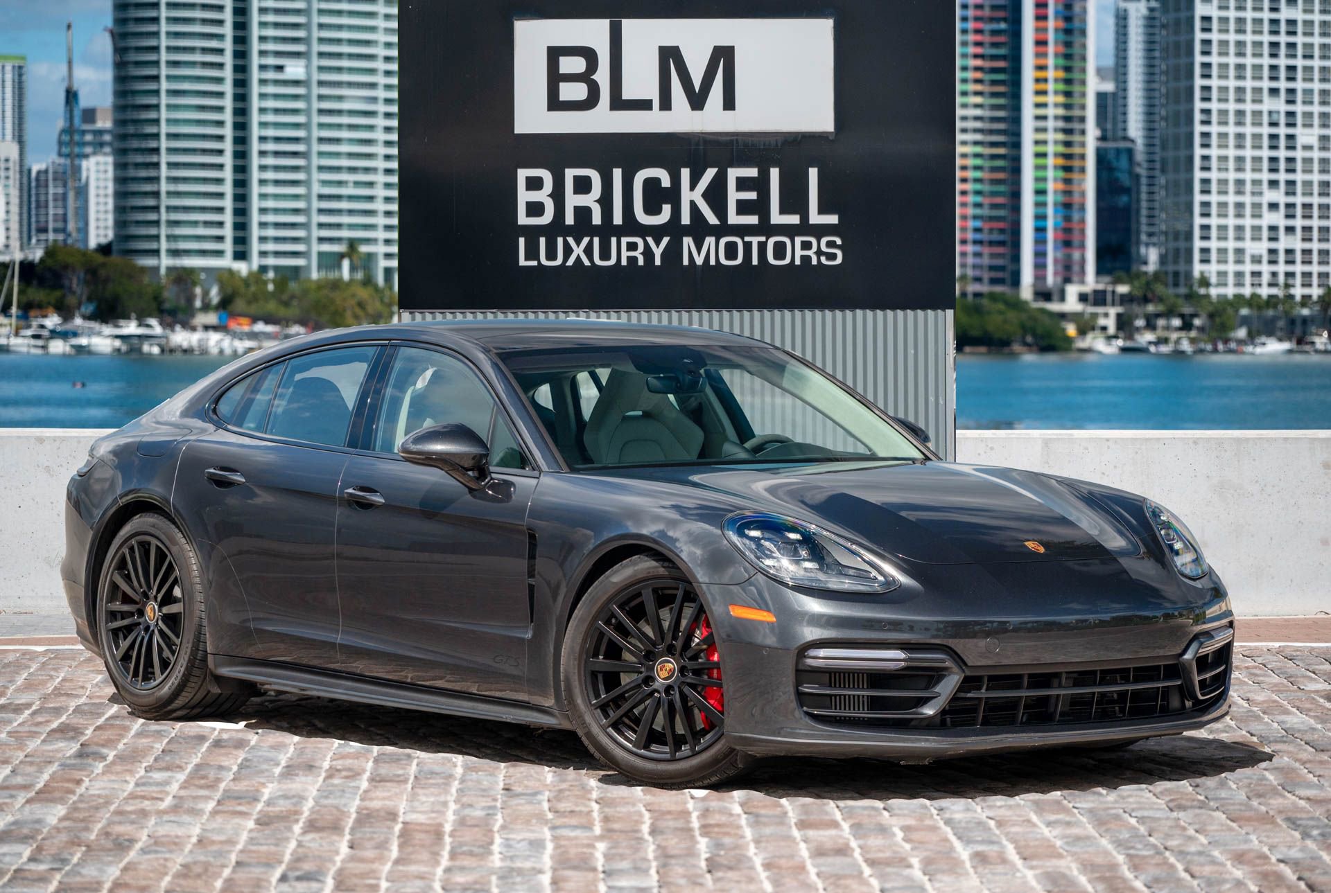 Used 2022 Porsche Panamera GTS image 1