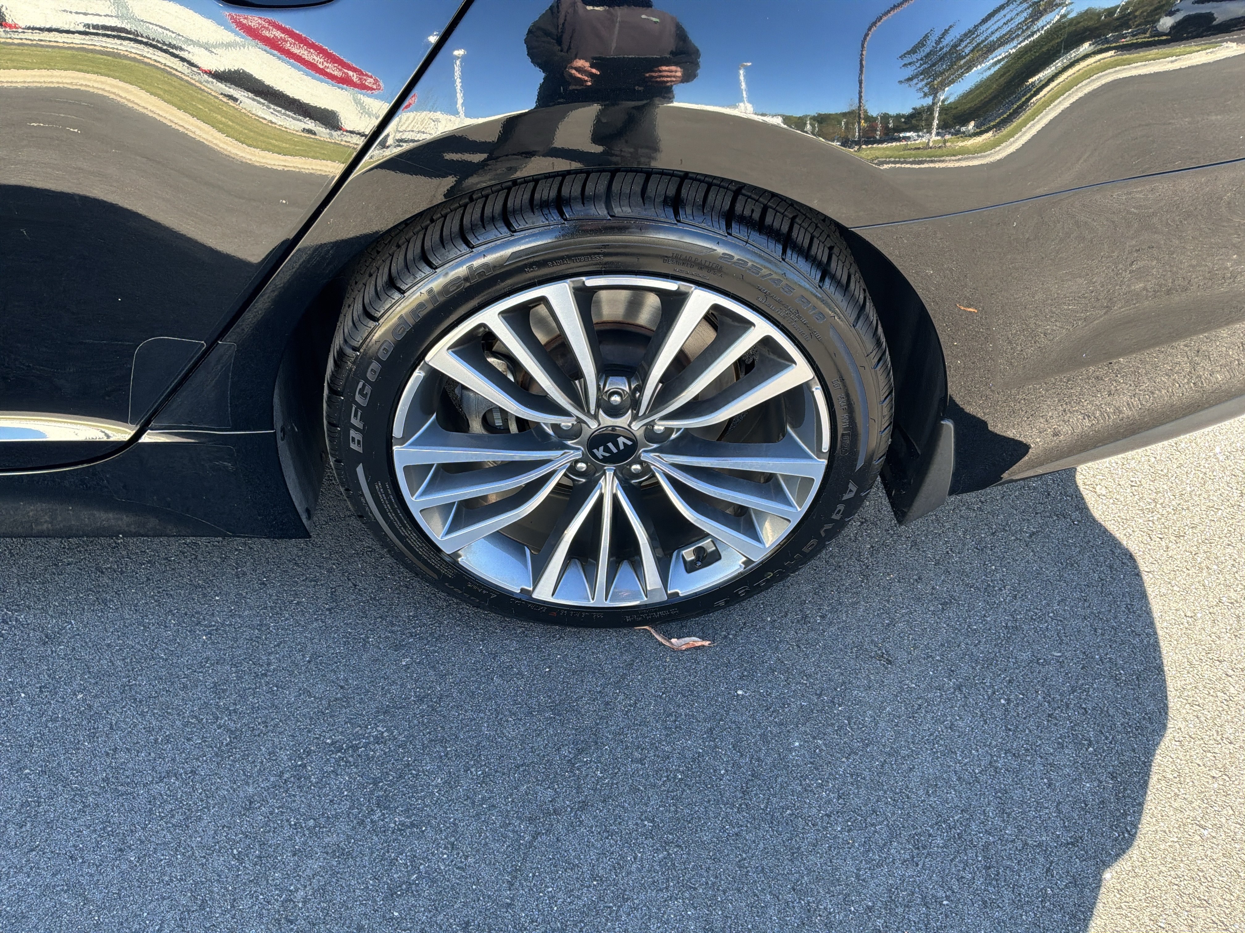 Used 2019 Kia Stinger RWD image 13