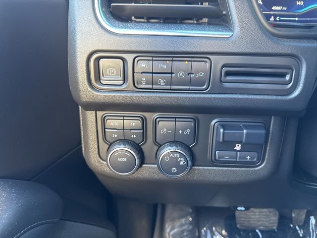 Used 2022 Chevrolet Tahoe LT w/ Luxury Package image 17