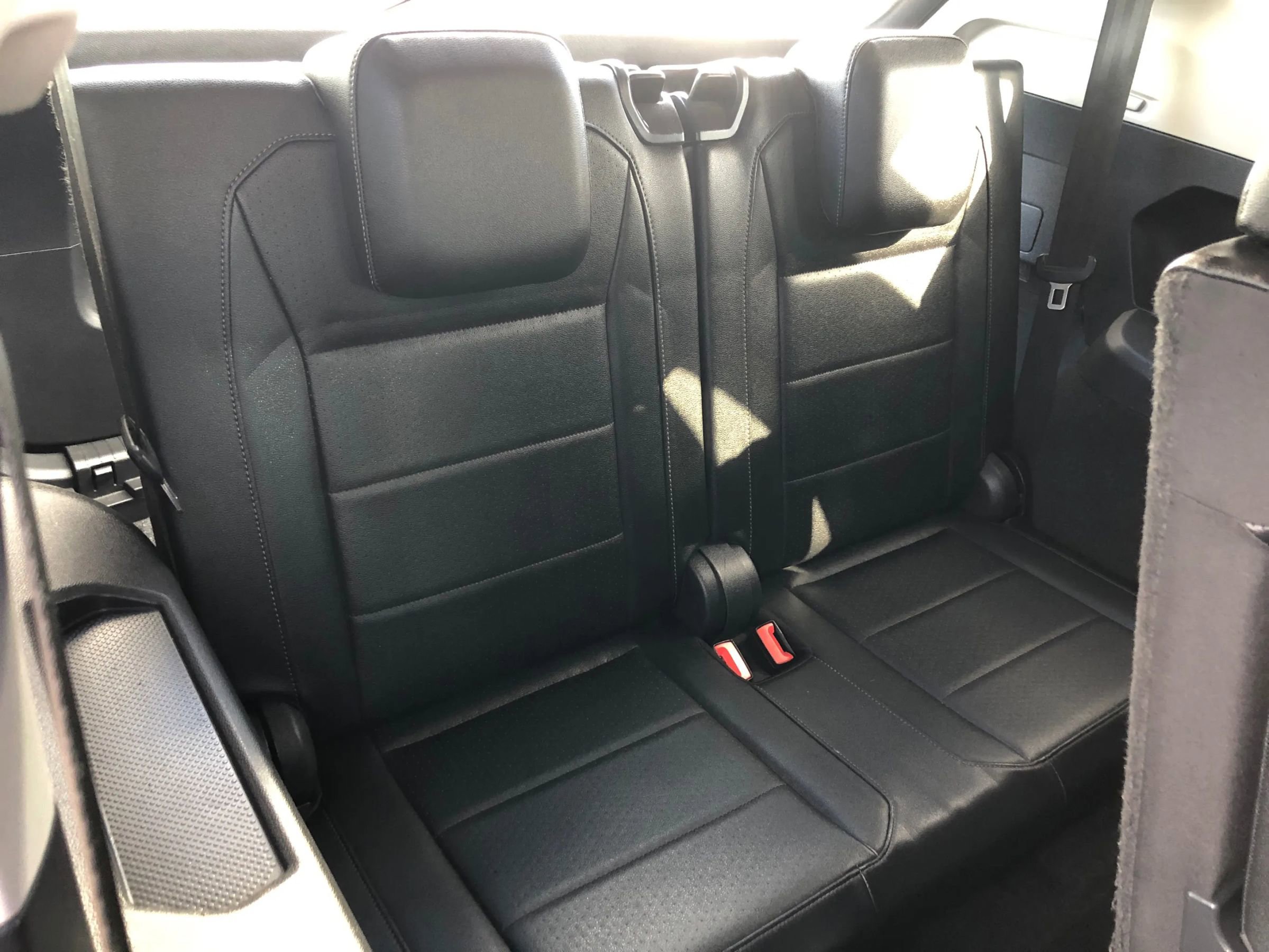 Used 2019 Volkswagen Tiguan SEL image 48