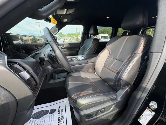 Used 2025 Nissan Armada SL w/ Captain's Chari Seat Package AWD/4WD image 28