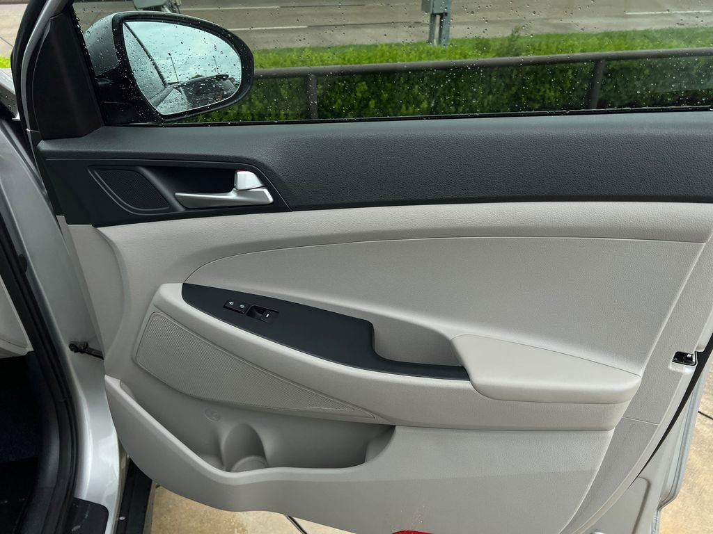 Used 2020 Hyundai Tucson Value w/ Cargo Package FWD image 6