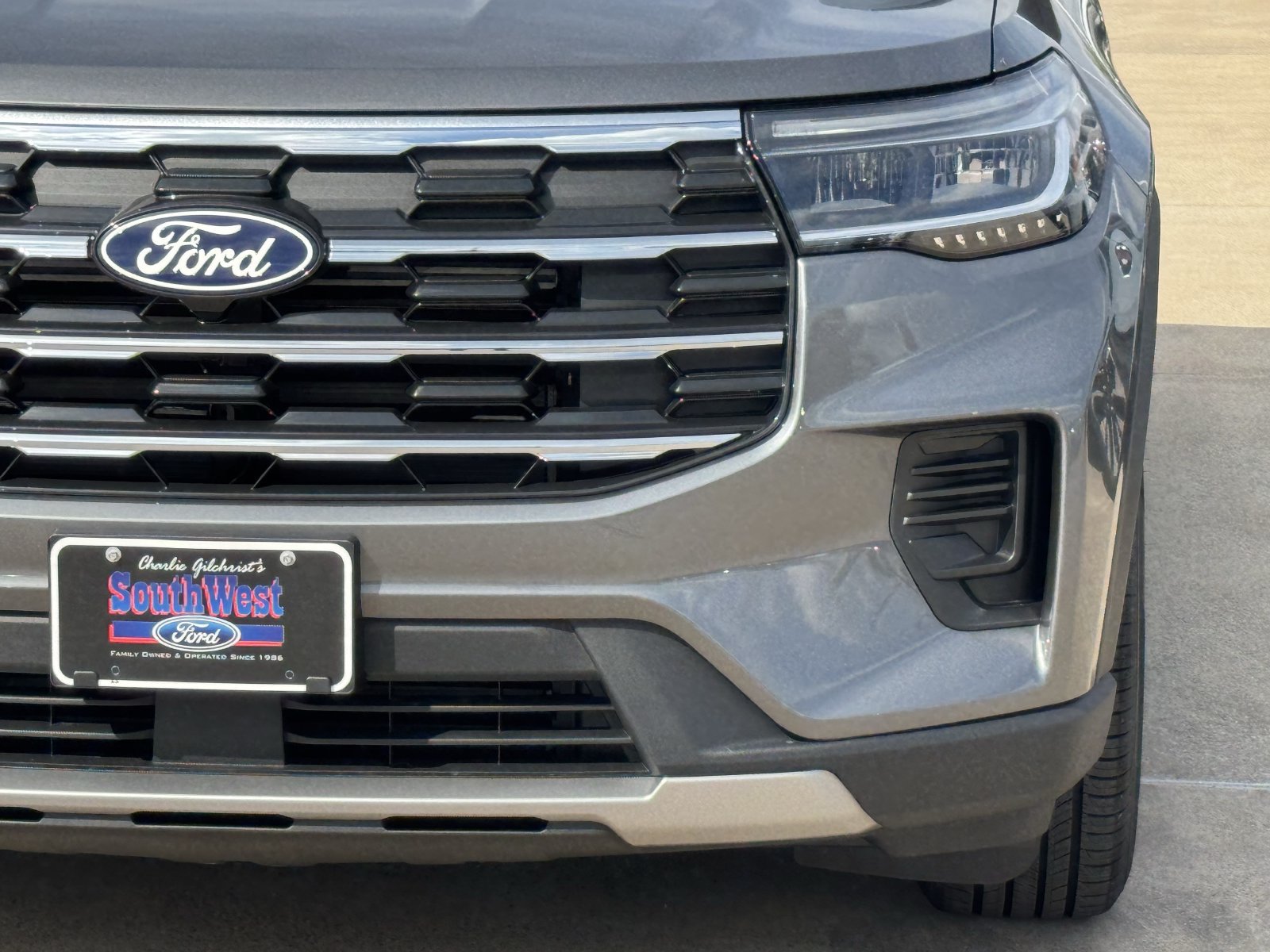 New 2027 Ford Explorer Active RWD image 9
