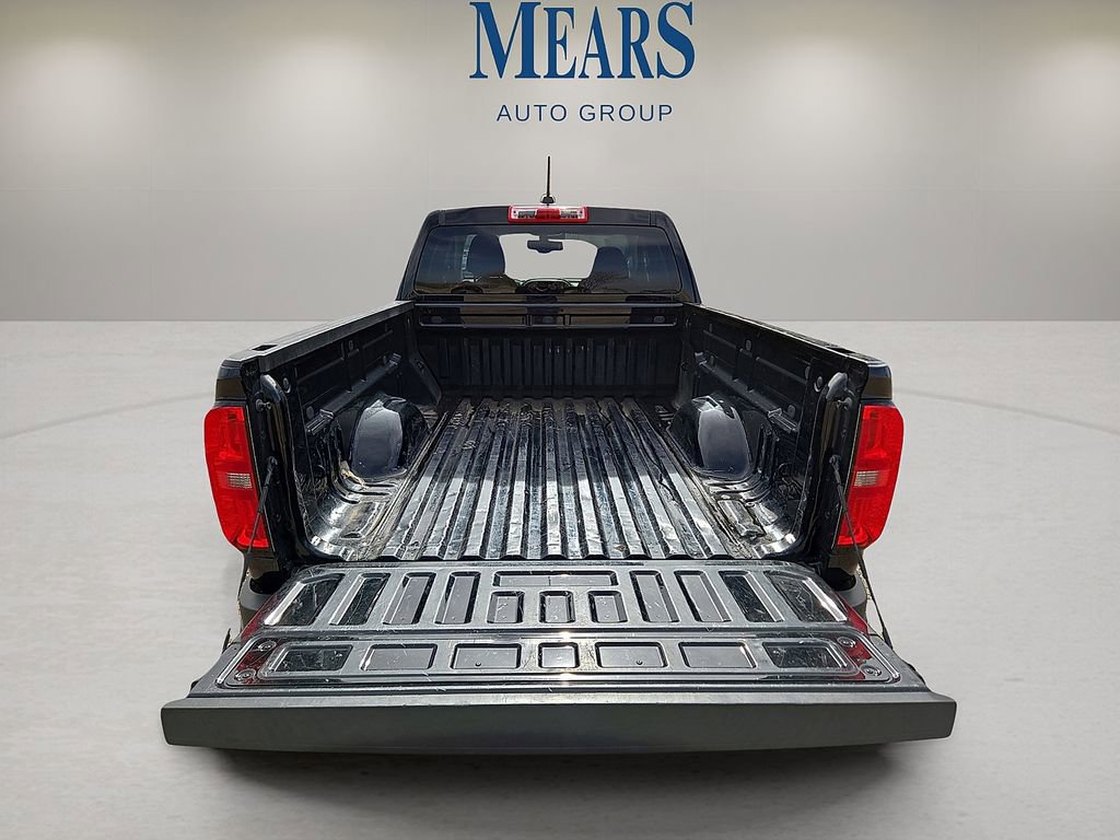 Used 2022 Chevrolet Colorado LT w/ Fleet Safety Package image 12