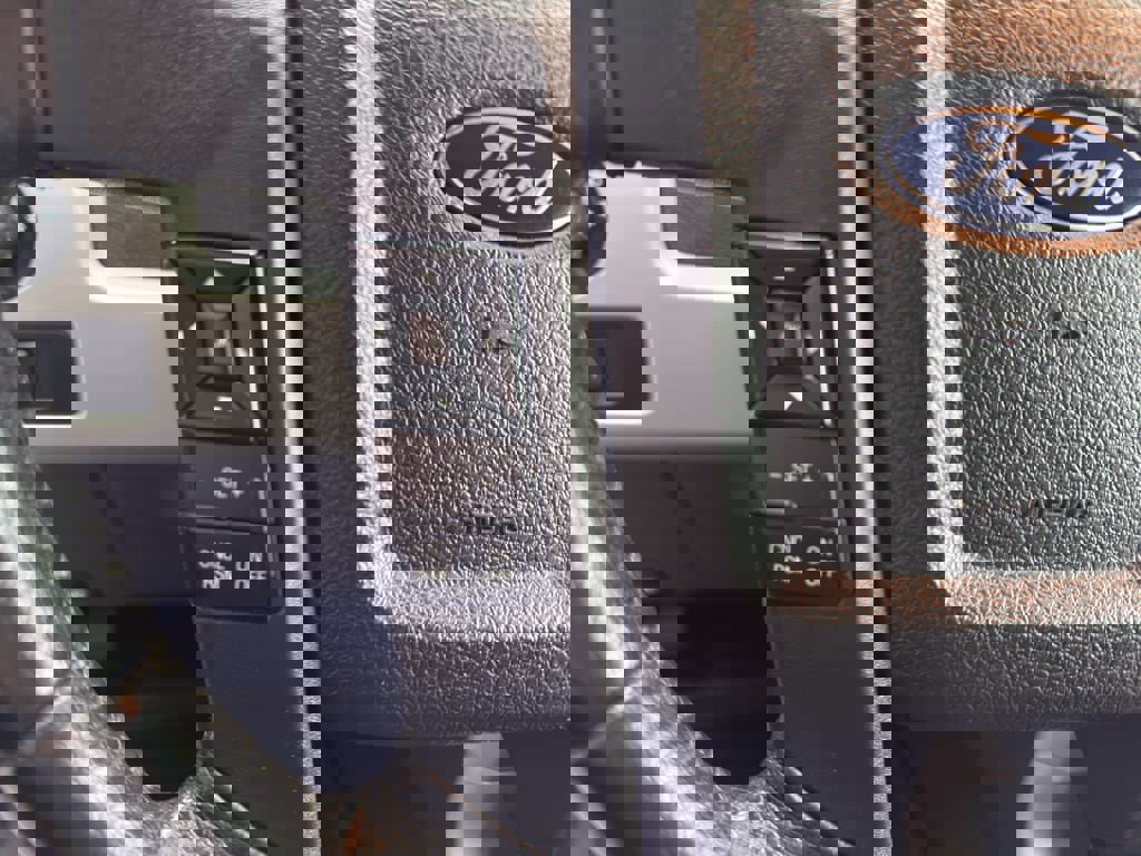 Used 2013 Ford F150 Lariat w/ Mid Equipment Group image 18