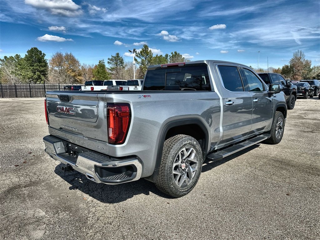 New 2026 GMC Sierra 1500 SLT image 11