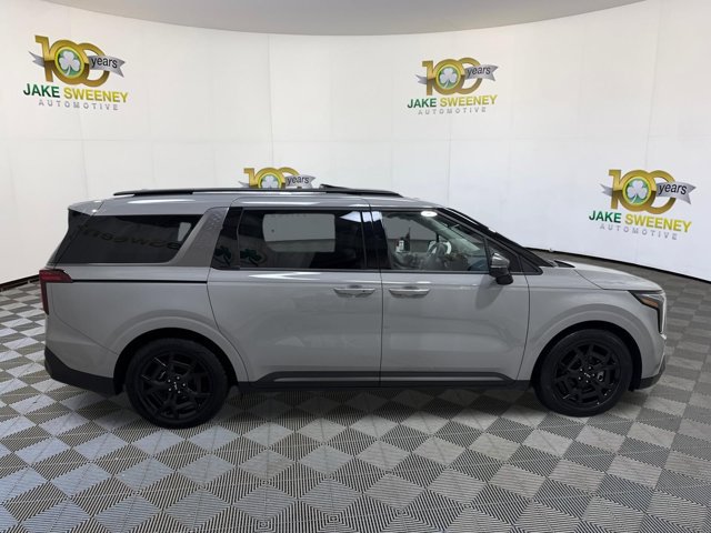 Certified 2025 Kia Carnival SX Prestige FWD image 11