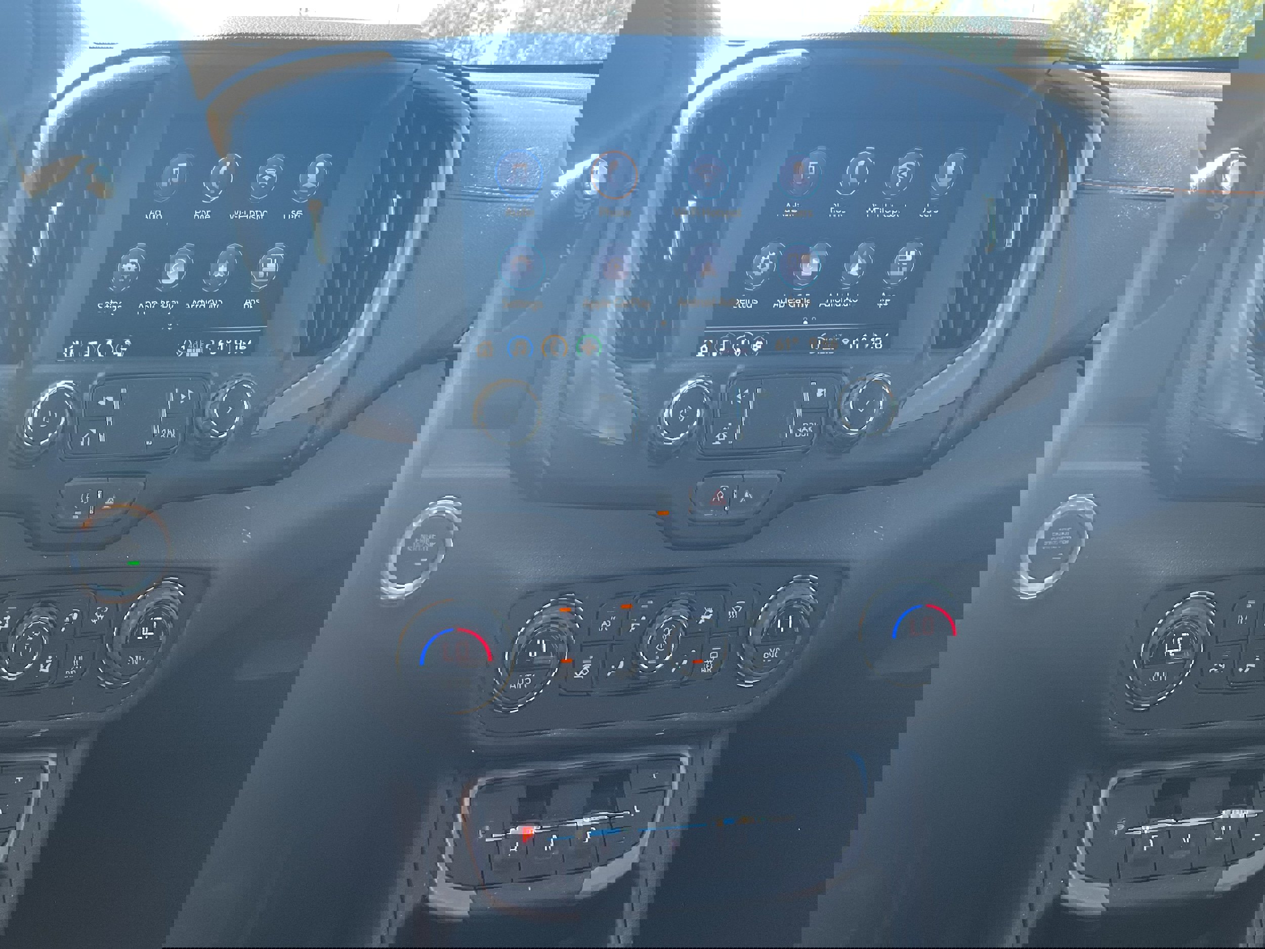 Used 2024 GMC Terrain AT4 w/ Tech Package image 8