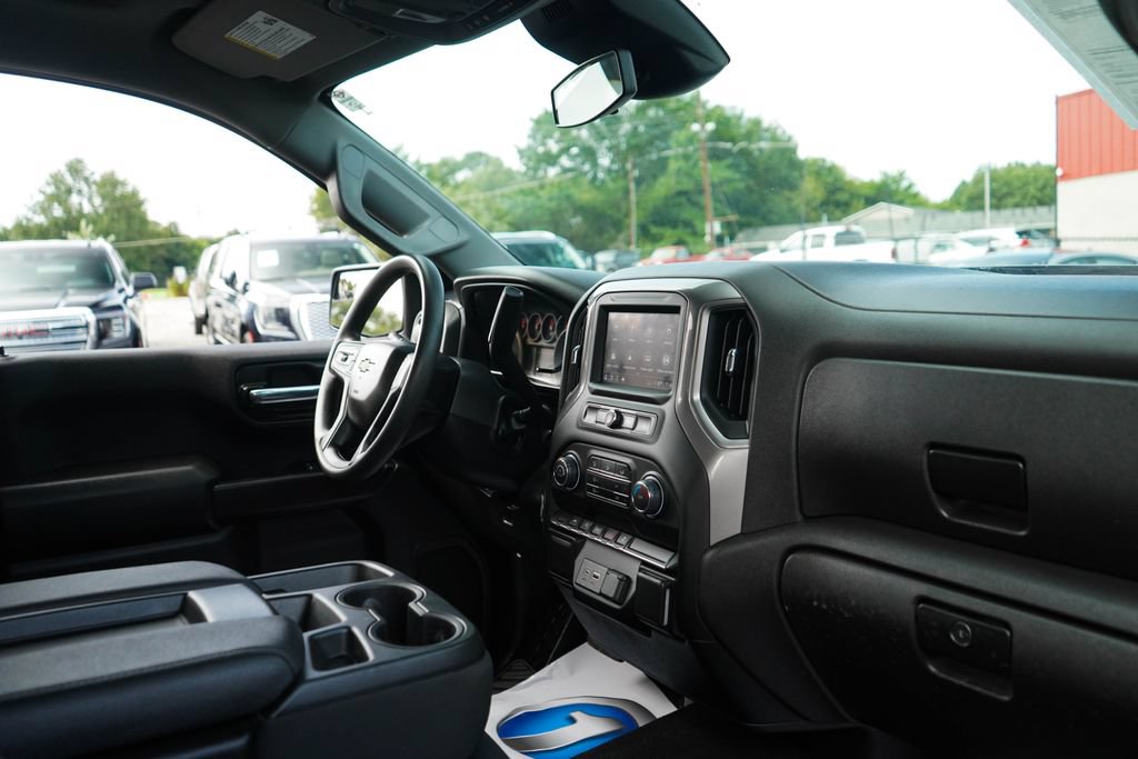 Used 2022 Chevrolet Silverado 1500 Custom AWD/4WD image 13