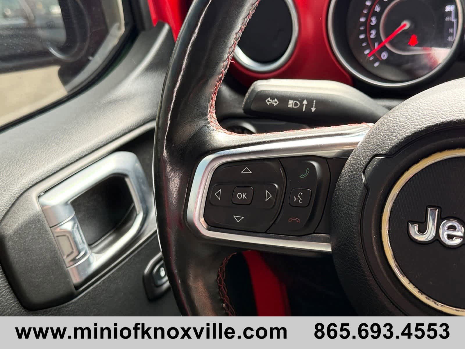 Used 2018 Jeep Wrangler Unlimited Rubicon w/ LED Lighting Group AWD/4WD image 21