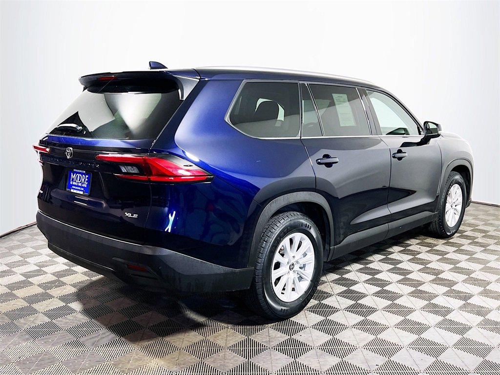 Certified 2024 Toyota Grand Highlander XLE image 8