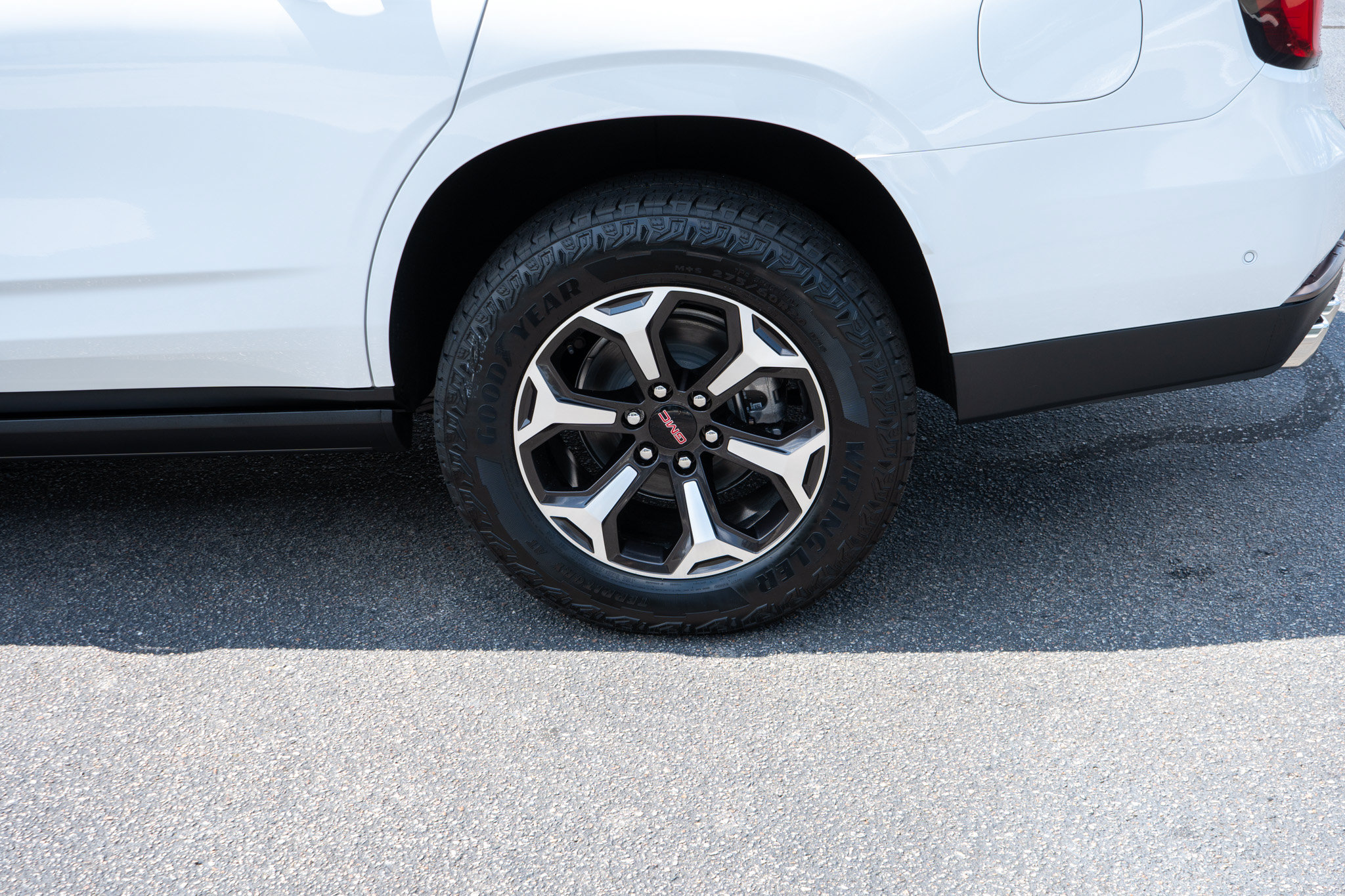 New 2026 GMC Yukon AT4 Ultimate AWD/4WD image 11