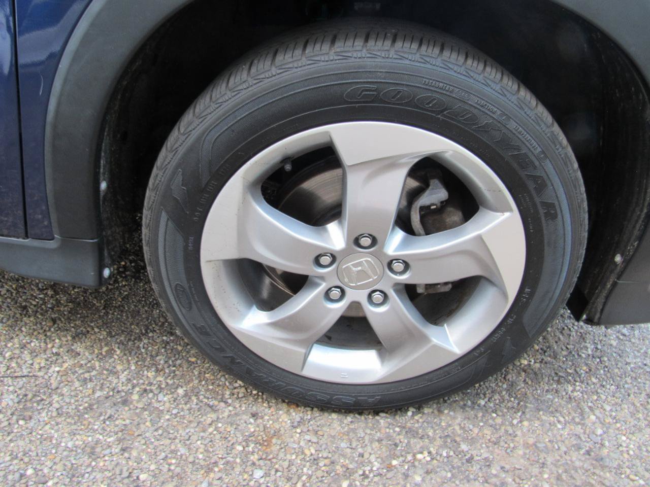 Used 2017 Honda HR-V LX image 9