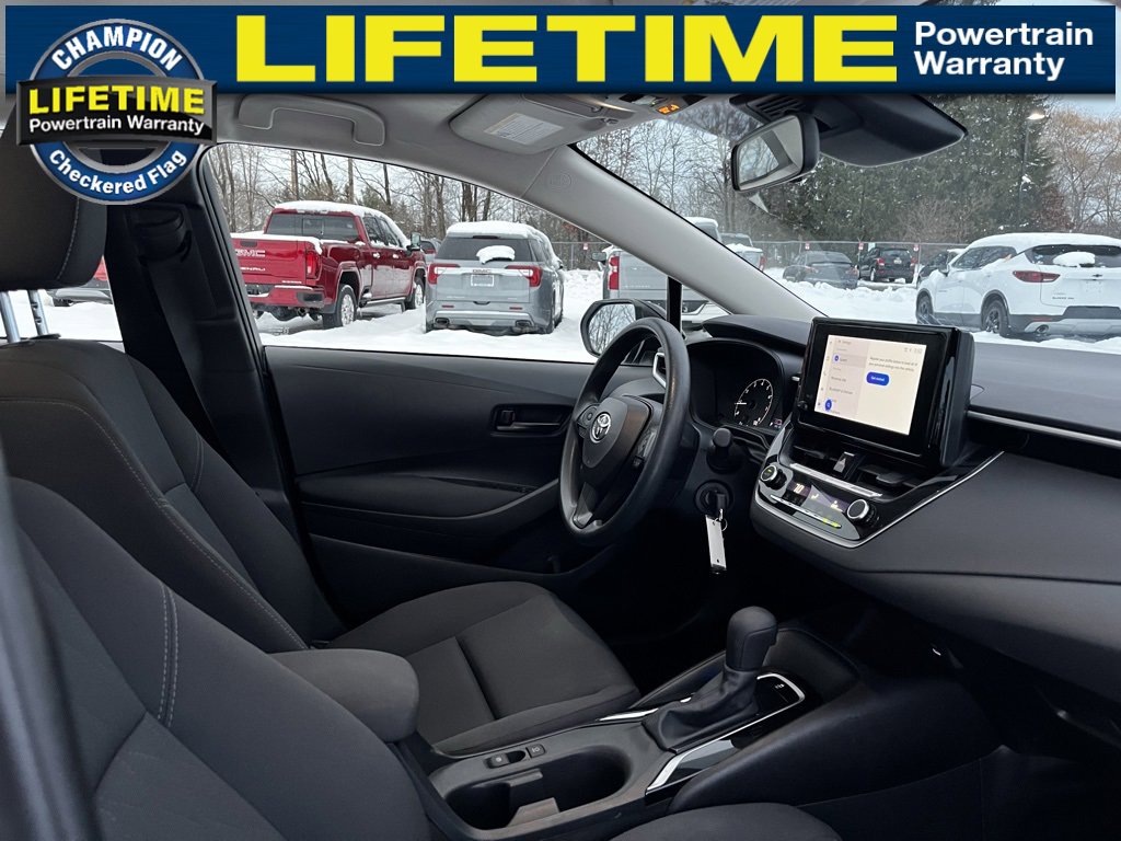 Used 2024 Toyota Corolla LE image 35