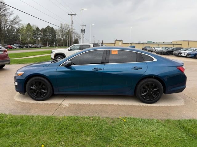Used 2019 Chevrolet Malibu LT w/ LT Plus Package image 4