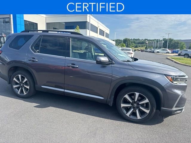 Used 2023 Honda Pilot Touring image 5