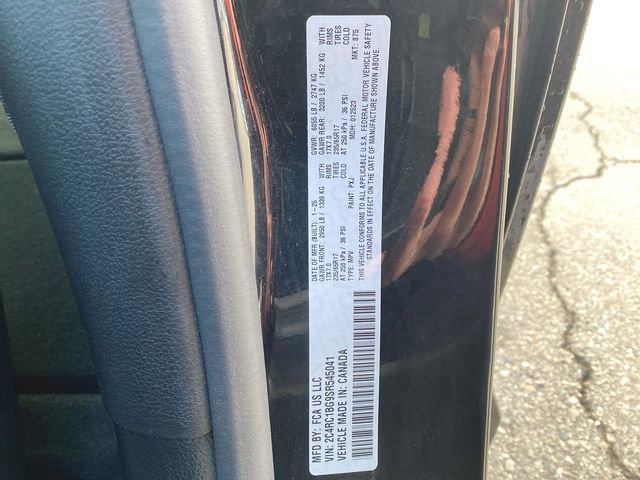 Used 2025 Chrysler Pacifica Select FWD image 30