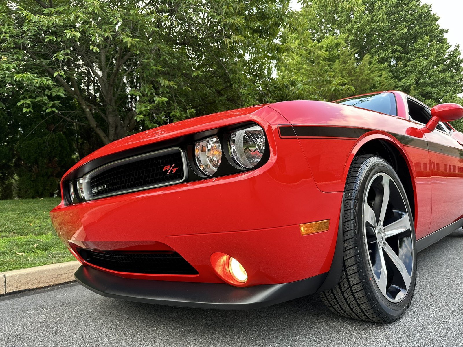 Used 2014 Dodge Challenger R/T w/ Electronics Convenience Group RWD image 59