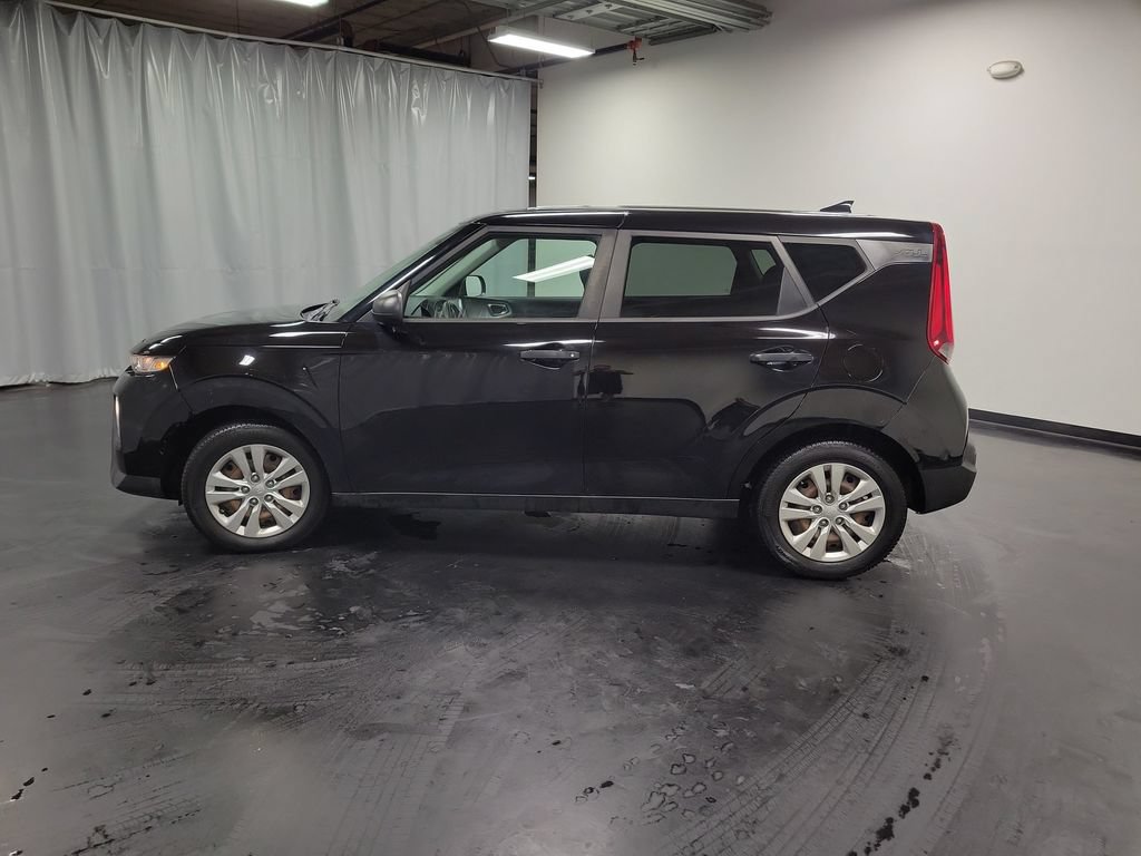 Used 2020 Kia Soul LX FWD image 6