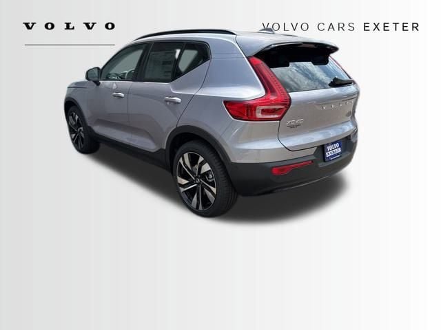New 2026 Volvo XC40 B5 Plus AWD/4WD image 4