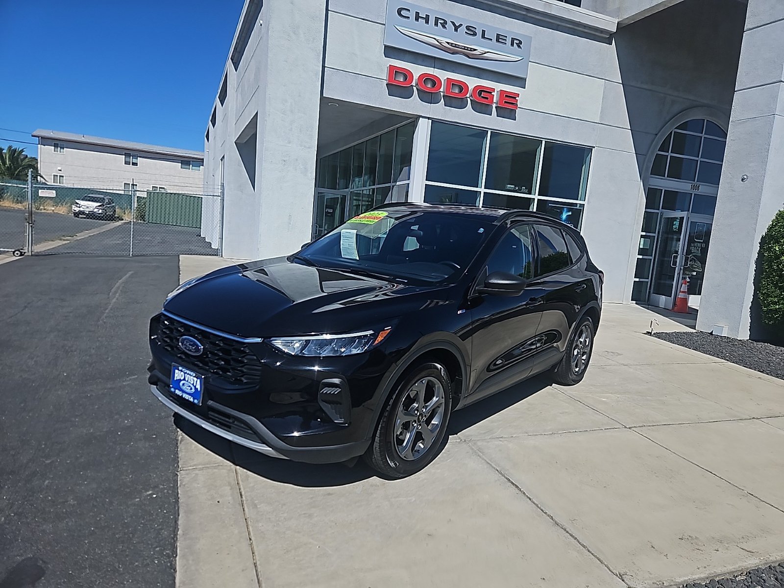 Used 2025 Ford Escape ST-Line FWD image 2