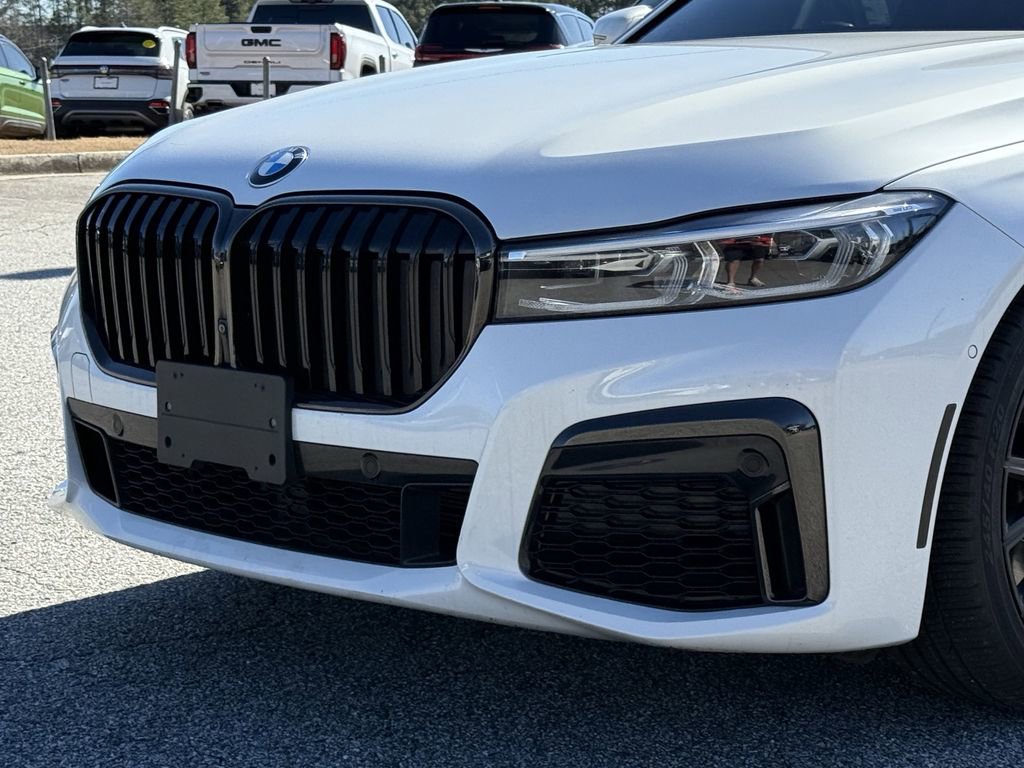 Used 2022 BMW 740i w/ M Sport Package RWD image 33