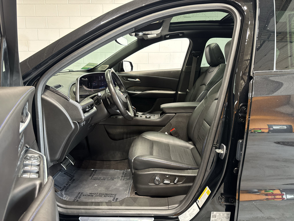Used 2024 Cadillac XT4 Sport AWD/4WD image 14