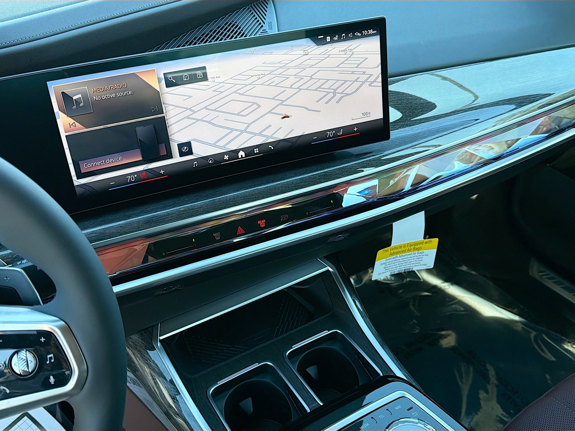 New 2026 BMW 750e xDrive w/ Executive Package image 28