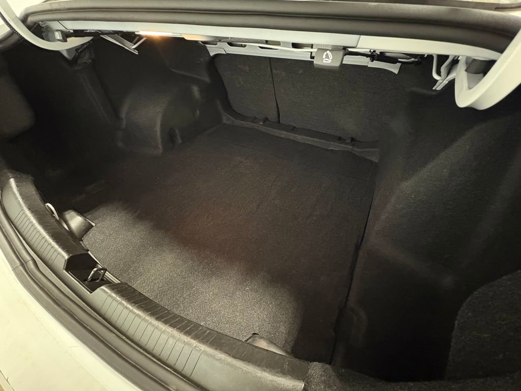 Used 2023 Chevrolet Malibu LT image 27