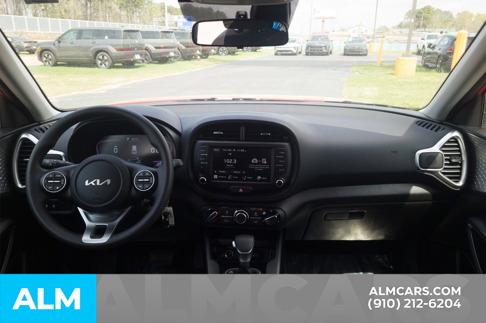 Used 2025 Kia Soul LX w/ LX Technology Package image 20