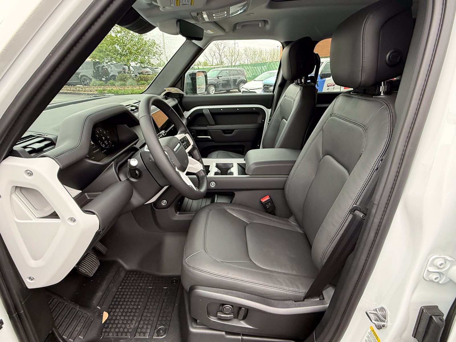 New 2026 Land Rover Defender 110 S AWD/4WD image 14