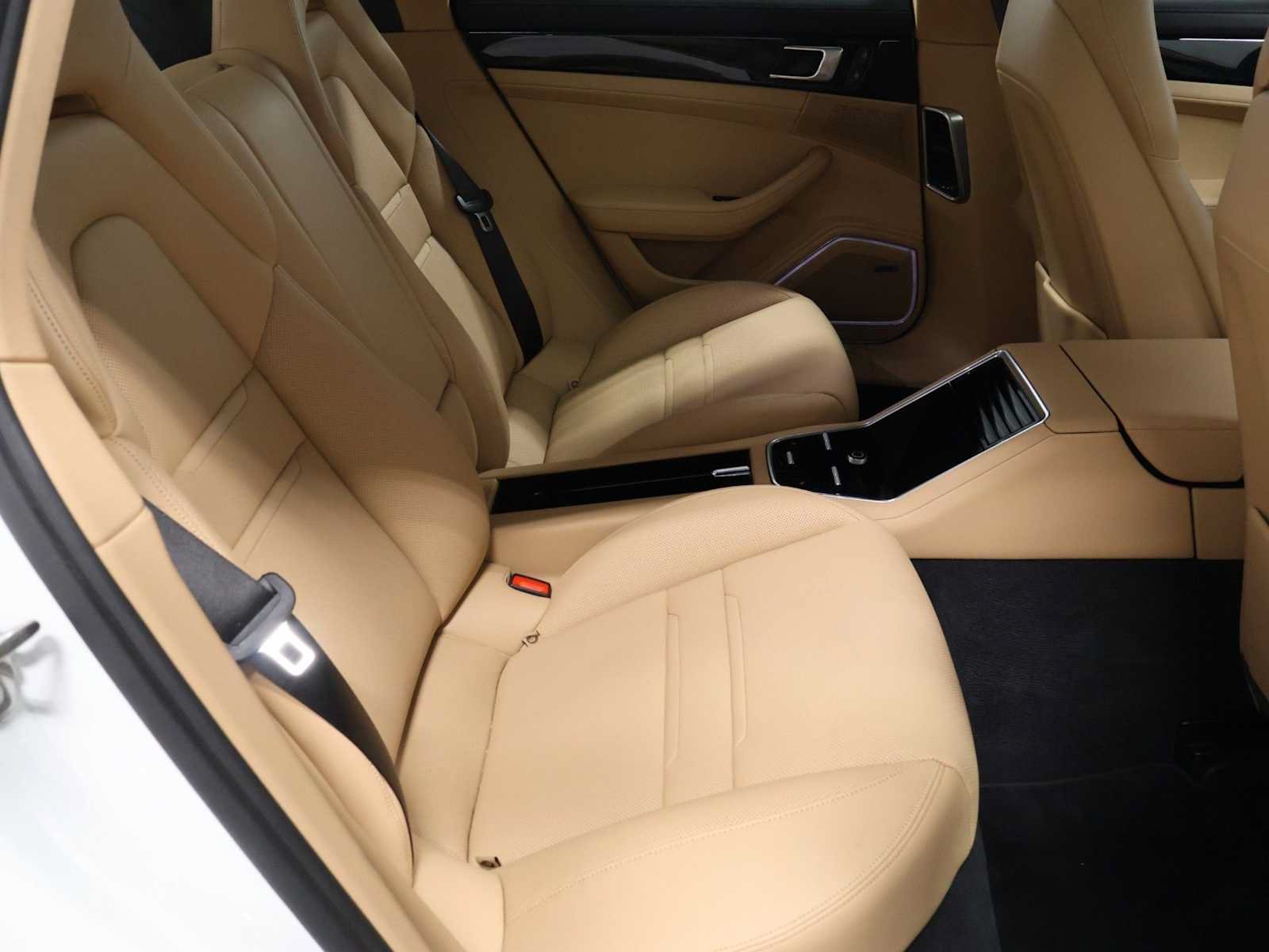 Certified 2023 Porsche Panamera 4S AWD/4WD image 37