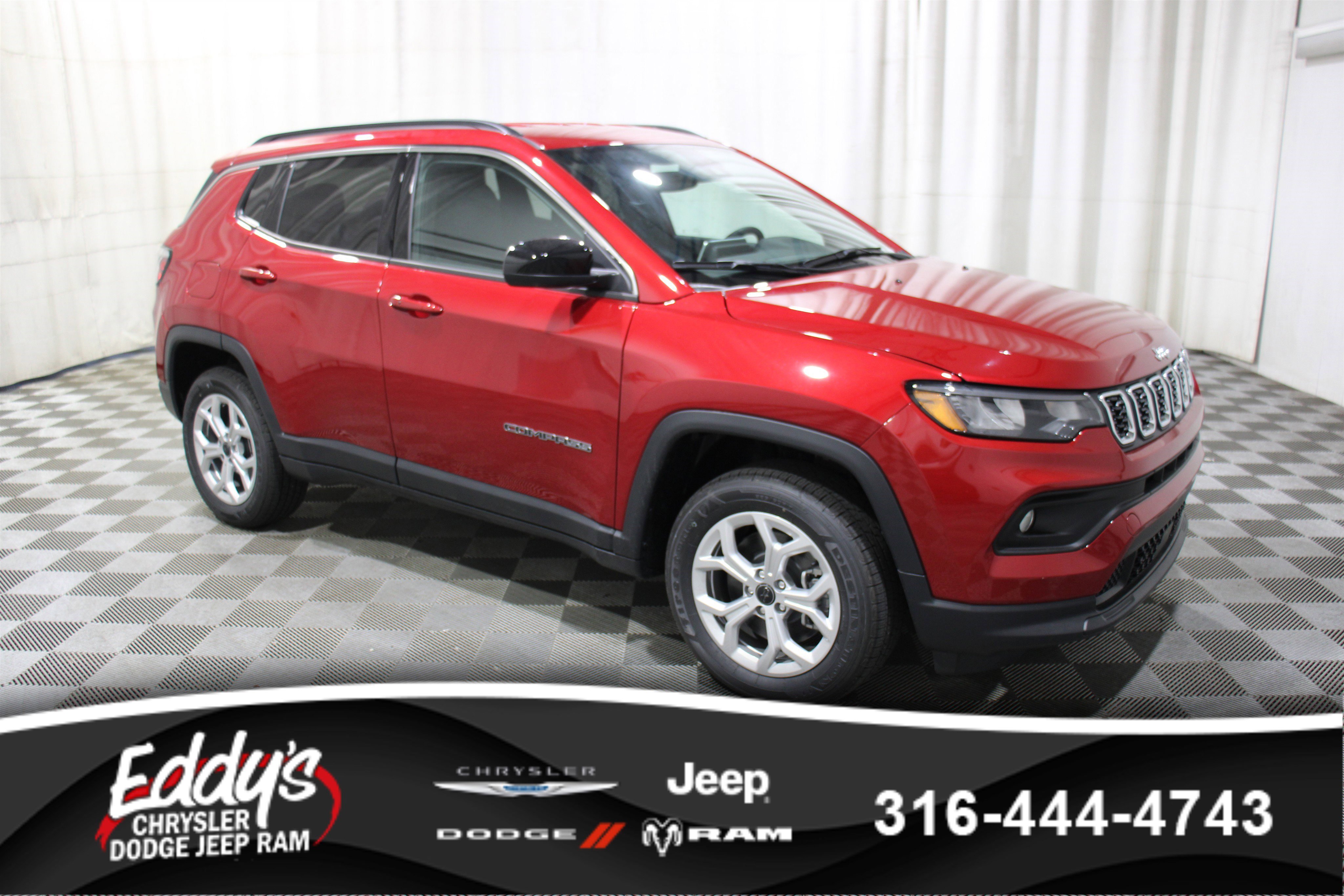 New 2025 Jeep Compass Latitude w/ Convenience Group